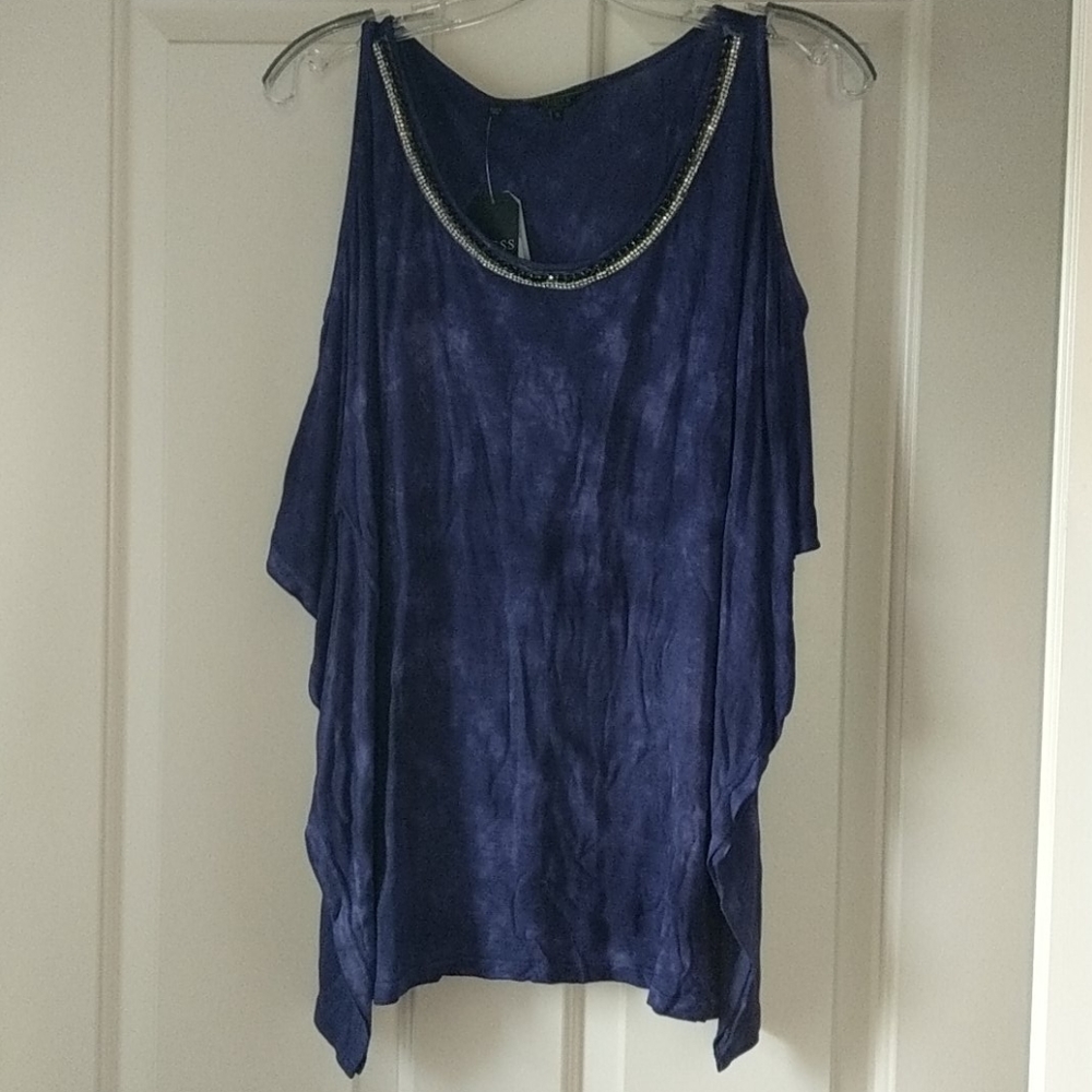 Guess top